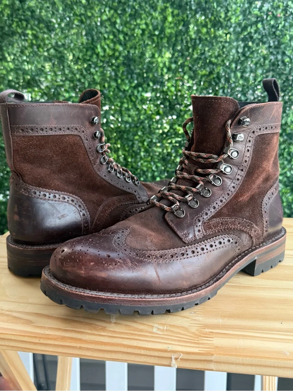 Frye reposhing these
